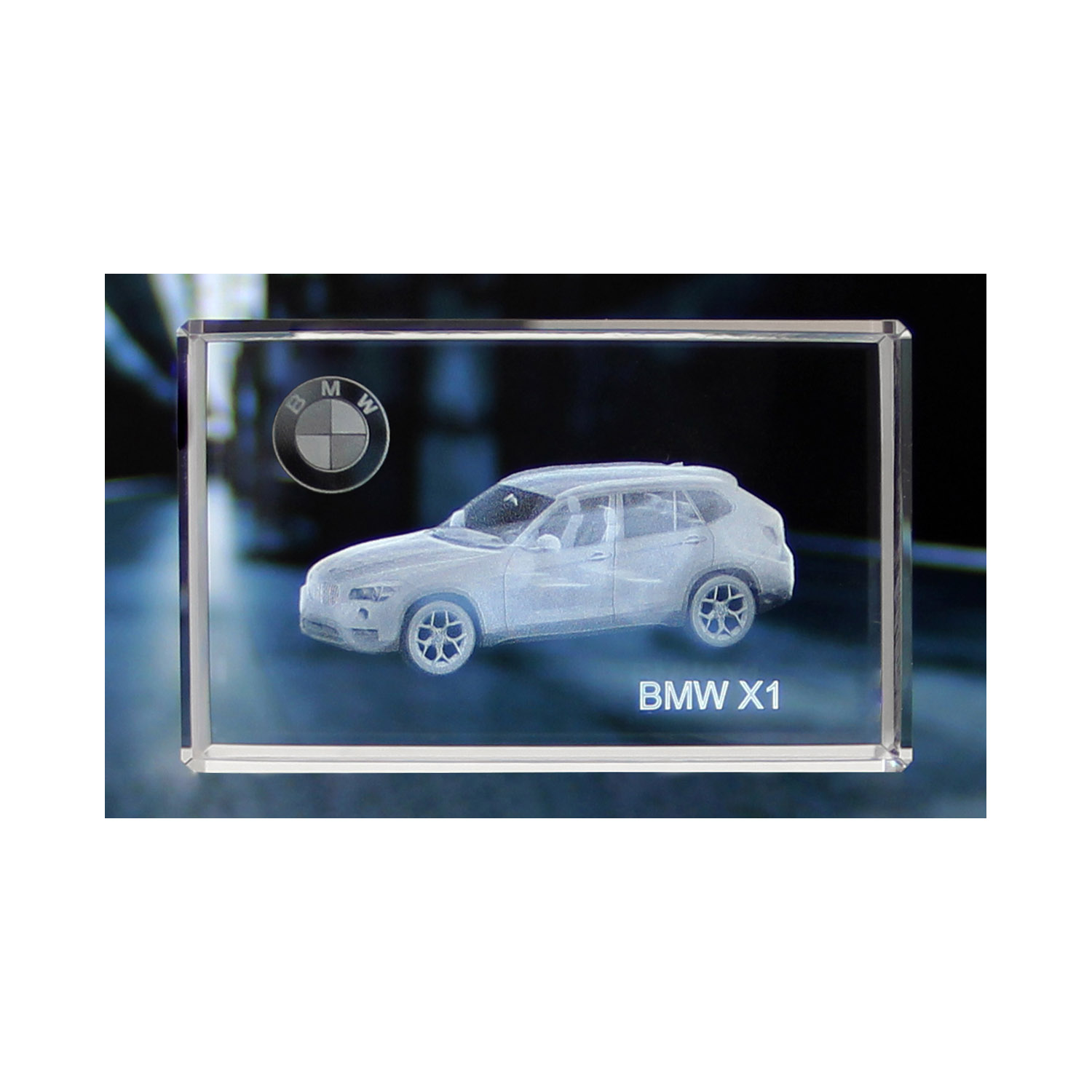 Standard 3D Glaskristall BMW X1